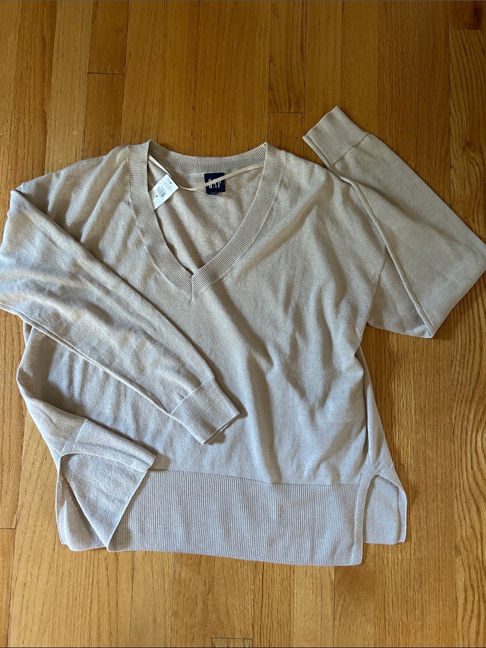 New GAP Super lightweight Summer Sweater Beige M